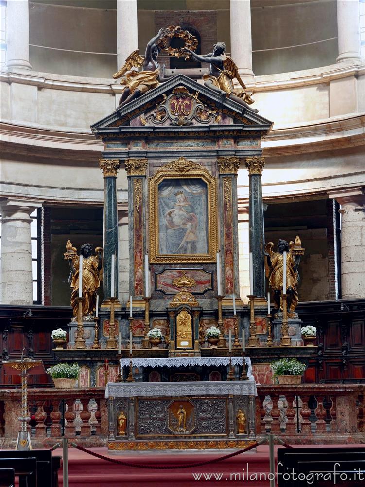 Milan (Italy) - Main altar of the Basilica of San Lorenzo Maggiore